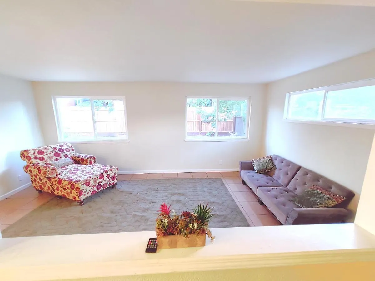 Downtown Cal Expo Airport House 3 Bd 1 Ba United States